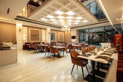 Hotel Evara Inn,,4 star