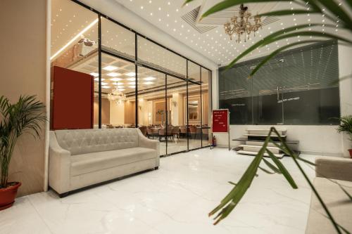 Hotel Evara Inn,,4 star