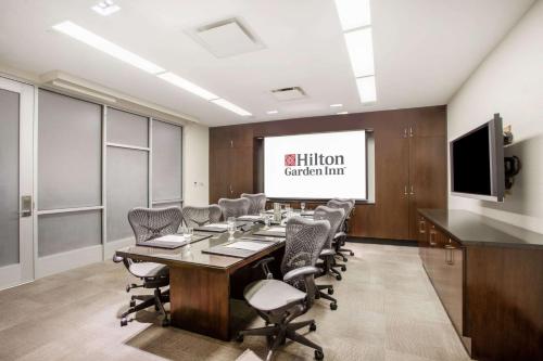 hilton garden inn new york west 35th street