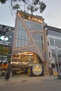 le majestic business class hotel