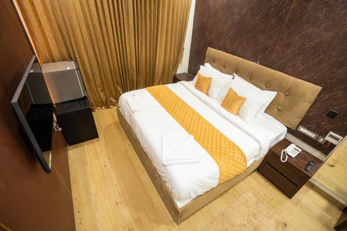 le majestic business class hotel