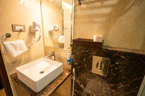 le majestic business class hotel