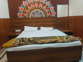 rudra hotel