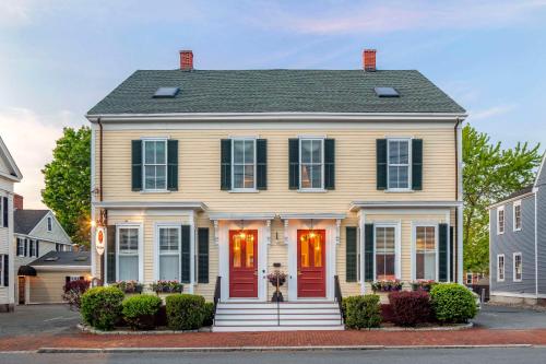 Essex Street Inn & Suites, Ascend Hotel Collection,Newburyport>>Amesbury,4 star