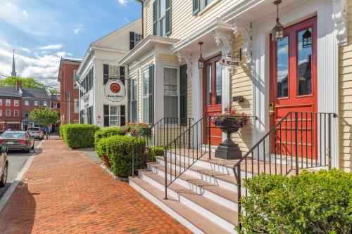 Essex Street Inn & Suites, Ascend Hotel Collection,Newburyport>>Amesbury,4 star