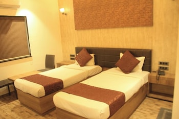 sahyadri guest house