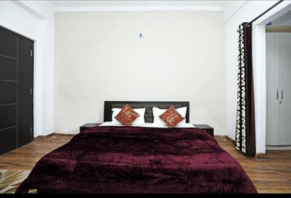 neem karoli green valley luxury villa