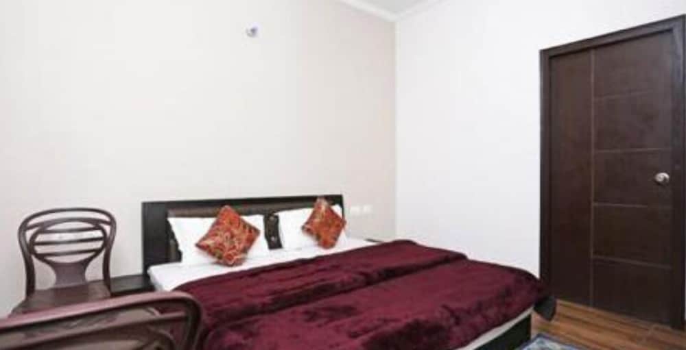 neem karoli green valley luxury villa