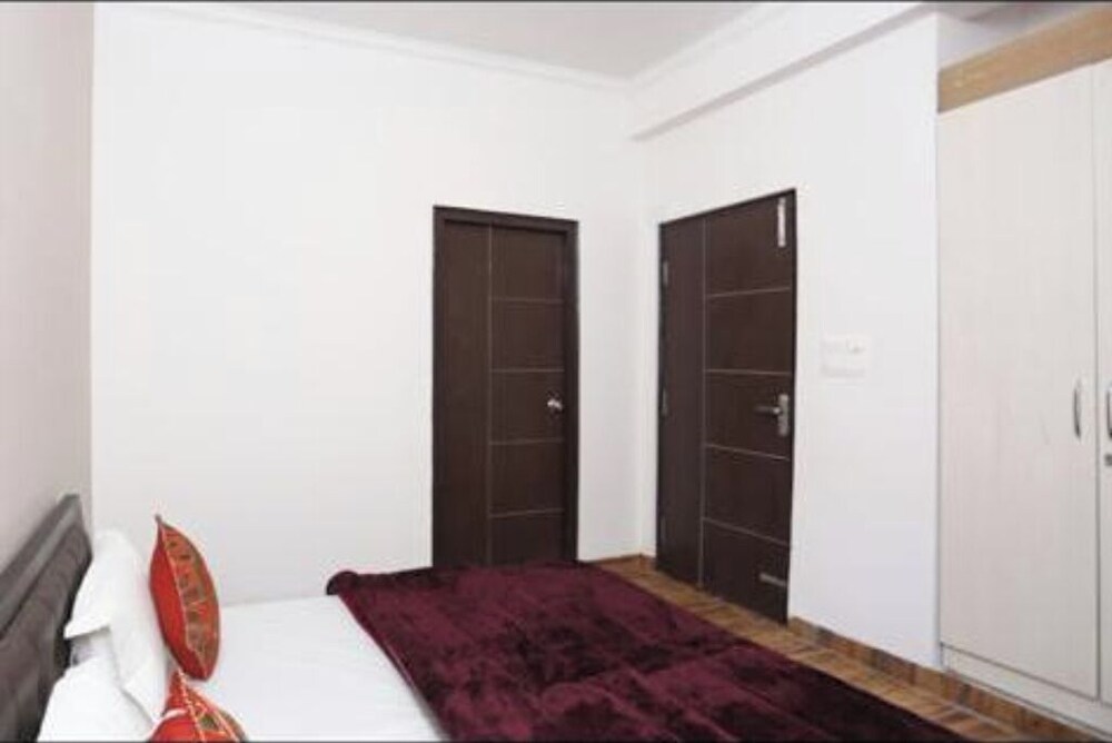 neem karoli green valley luxury villa