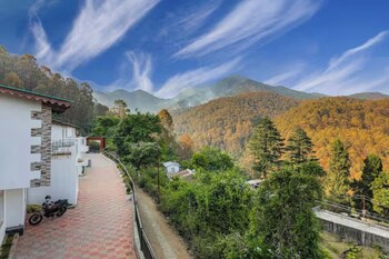 neem karoli green valley luxury villa