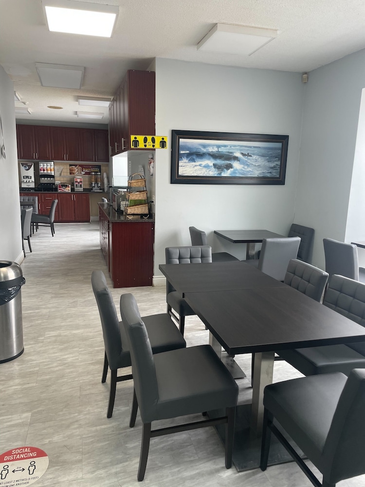 niagara lodge and suites