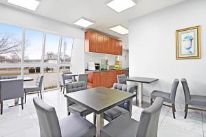 niagara lodge and suites