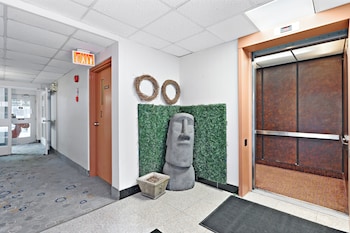 niagara lodge and suites