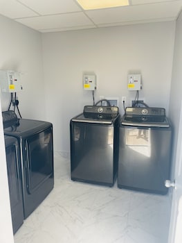 niagara lodge and suites