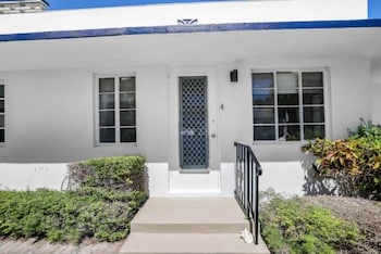 Inlet Palm Beaches,,2 star