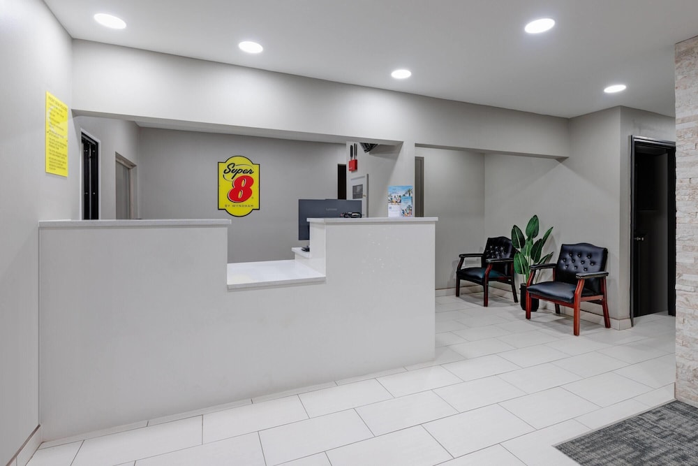 super 8 by wyndham lubbock airport