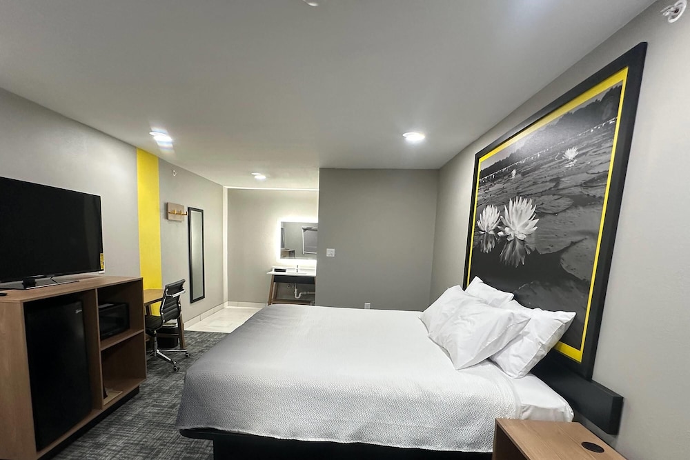 super 8 by wyndham lubbock airport