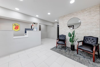 Super 8 By Wyndham Lubbock Airport,,2 star