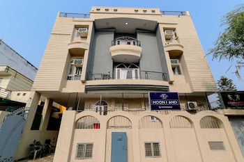moon land hotel