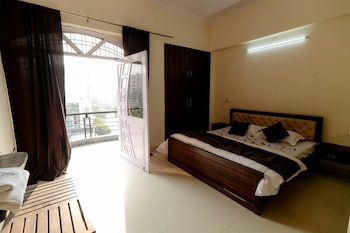 moon land hotel