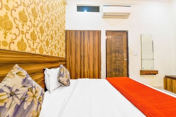hotel kalyan and banquets