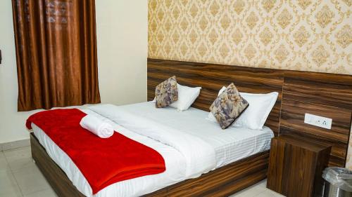 hotel kalyan and banquets