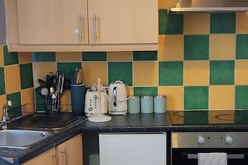 Wolverhampton City Centre - 1-Bed Flat - Sleeps 3,,3 star