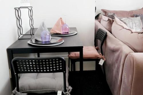 wolverhampton city centre 1 bed flat sleeps 3