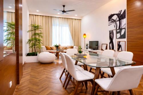 the suites straits quay