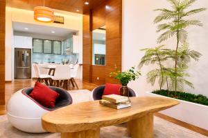the suites straits quay
