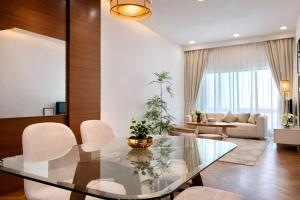 the suites straits quay