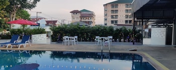 Dj Residency And Pool Party,,3 star