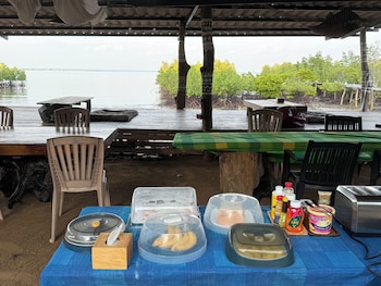 baan plai laem homestay