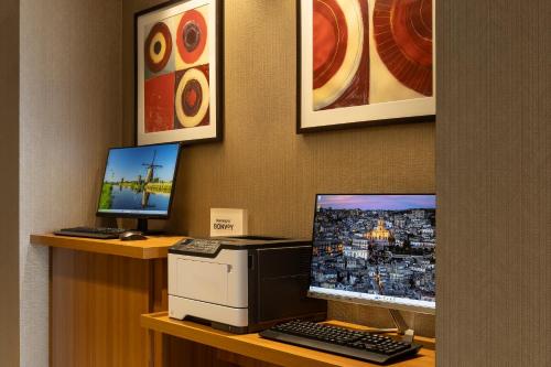springhill suites by marriott fargo