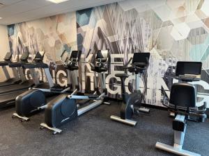 springhill suites by marriott fargo