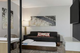 springhill suites by marriott fargo