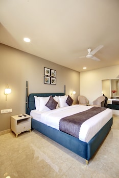 saltstayz select golf course road