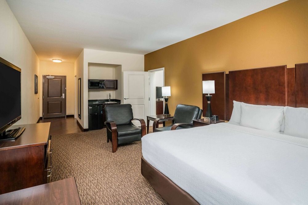 la quinta inn and suites by wyndham memphis wolfchase