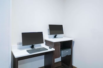 la quinta inn and suites by wyndham memphis wolfchase