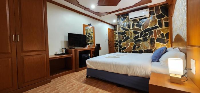 arya suites patong beach