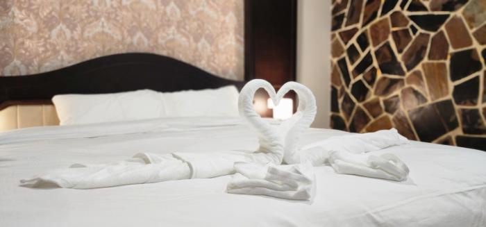 arya suites patong beach