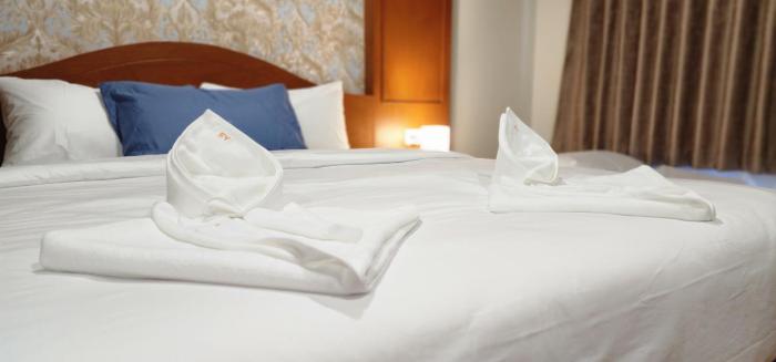 arya suites patong beach