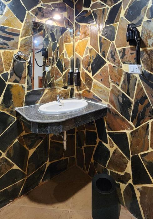 arya suites patong beach