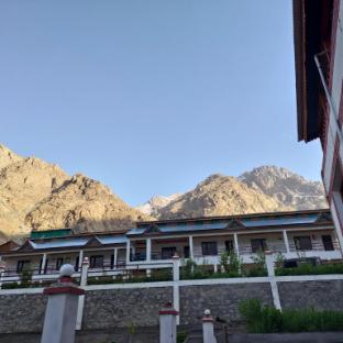 the village resort ashuna