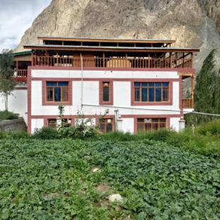 the village resort ashuna