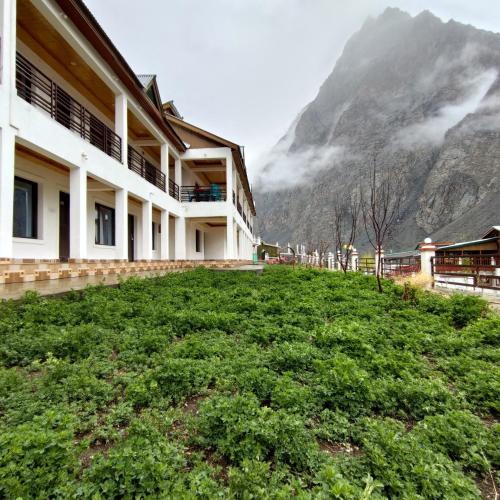 The Village Resort Ashuna,,3 star