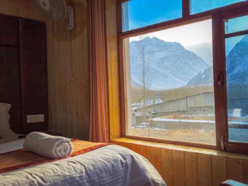 the village resort ashuna