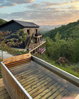 Long View Resort,101 Longview Pass,5 star
