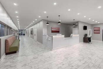 Ramada By Wyndham Kenner/New Orleans Airport South,,2 star