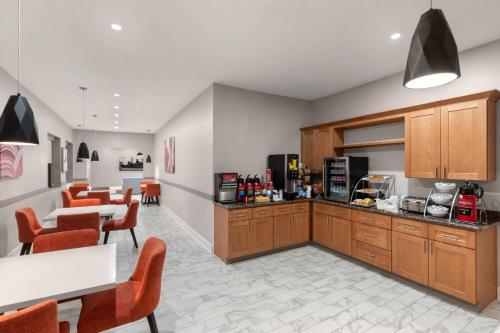 ramada by wyndham kenner new orleans airport south